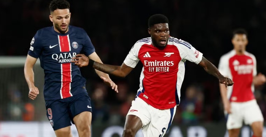 Đội hình Arsenal thất vọng sau trận thua PSG