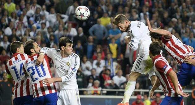 Hậu vệ Sergio Ramos ăn mừng cuồng nhiệt bàn thắng gỡ hòa ở phút bù giờ chung kết Champions League