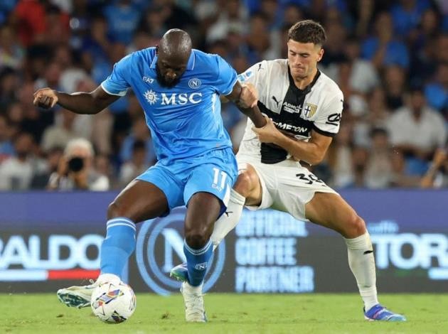 Romelu Lukaku, tiền đạo chủ lực của Napoli và khả năng ghi bàn ấn tượng tại Serie A